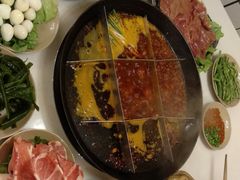 -岗上渣渣老火锅(两路口店)