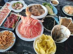 -云中捞高空旋转餐厅(商茂世纪广场店)