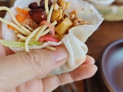 -包整·丝娃娃(一览甲秀楼风景店)