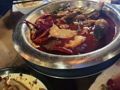 -隔壁老王·家常云南菜(花巷店)