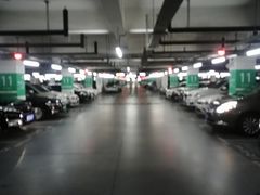 -虹桥火车站-停车场