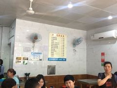 大堂-李记小小吃·江油肥肠(涪江路店)
