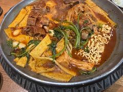 -喇喇排骨火锅·传统韩式脊骨汤(望京西园总店)