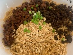 宜宾燃面-何必是家面馆 HB noodles&coffee
