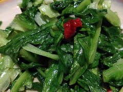 蒜泥油麦菜-吉香碳烤生蚝(仙霞路店)