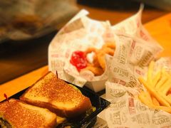 -The Habit Burger Grill 哈比特汉堡(复兴soho店)