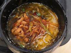 乡村酸菜肉丝米线-乡村基(春熙路店)