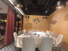 -耶里夏丽·丝路国际新疆菜·清真食品(徐汇南丹东路臻选店)