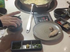 -喃喃椰·糟粕醋·椰子鸡火锅(七堡花园店)