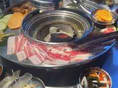 -哈哈碳都·牛肋条无限自助烤肉(宝龙店)
