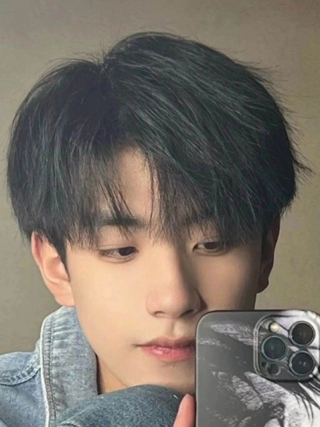 n头顶自然蓬松不在坍塌头皮~\\n不用打理的男生发型微分碎盖整体