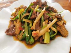 -始兴县农家小院餐馆