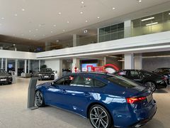 -上海冠松华奥奥迪4S店(张江店)