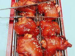 -海派美食·家宴海鲜青岛菜·石锅鲽鱼头(东方城店)