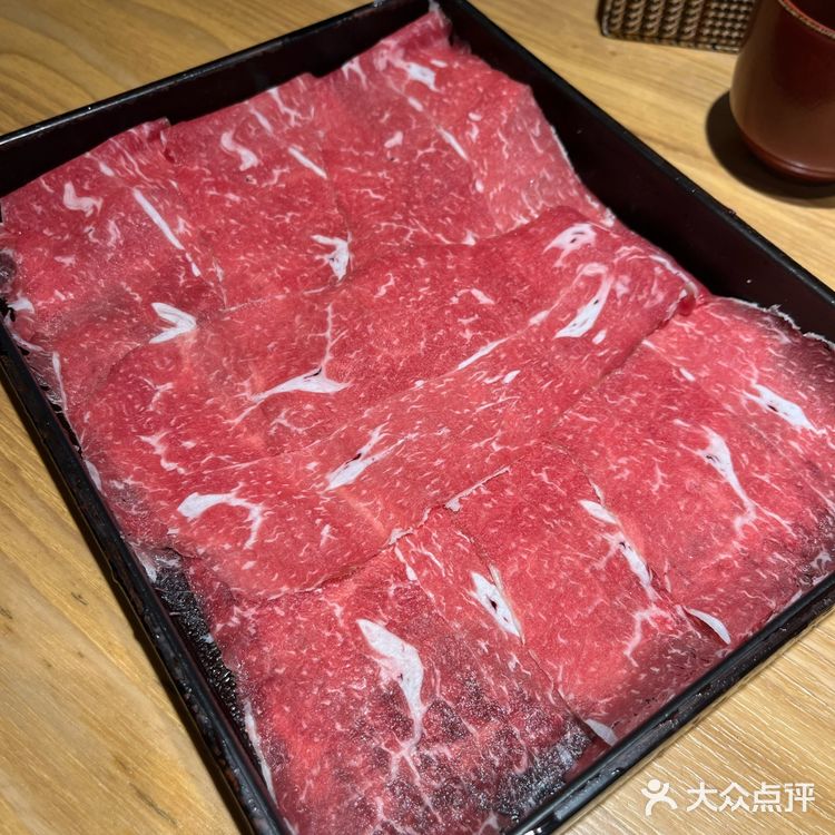 这家和牛寿喜烧自助｜赚翻了