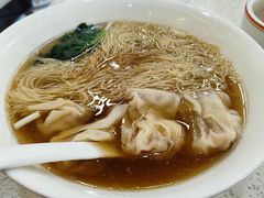 招牌鲜虾云吞面-甜蜜蜜港式茶餐厅(虹梅店)