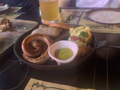 什锦香肠拼盘-马迭尔德式西餐精酿啤酒屋(中央大街店)