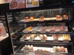 面包甜点陈列柜-麦当劳(宜安广场店)