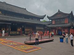 -峨眉山报国寺