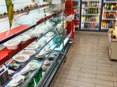 -全家便利店(莲花池东路店)