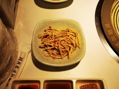 -猪啊牛呀羊啊铜盘烤肉(正大广场店)