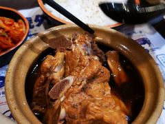 -万和春排骨砂锅米饭(新业广场店)