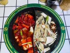 -巴隆门重庆老火锅(太湖路店)