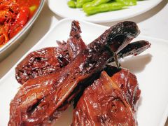 特色酱鸭头-杨氏青龙虾·羊蝎子(金盛路总店)