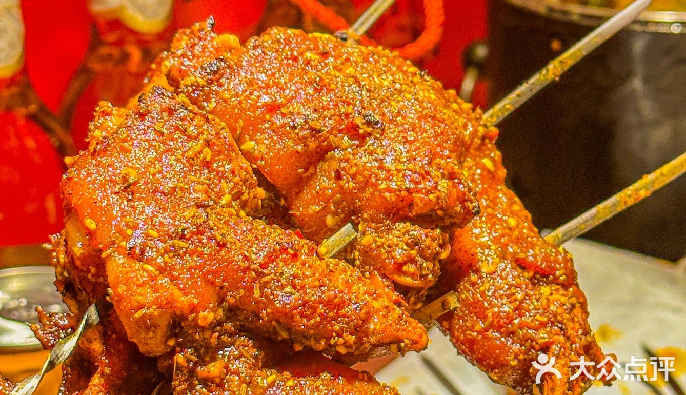 中街这，一条街都是他家！！