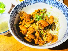 -沪西老弄堂面馆(定西路店)