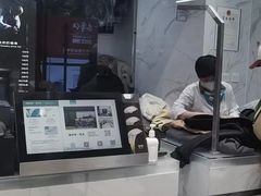 -福奈特洗衣·洗鞋·奢侈品护理(百联中环店)