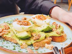 牛油果煮蛋吐司-RAC BAR(安福路店)