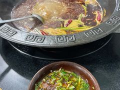 -重庆故事姊妹老火锅(财经学院店)