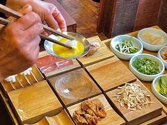 -银米·云南传统过桥米线(双廊黑金冠店)