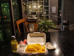 -芒果糯米饭摊子