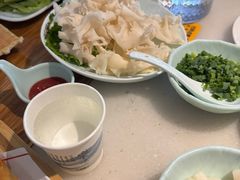 -巴渝瓦肆重庆鲜火锅(宝龙环湖店)