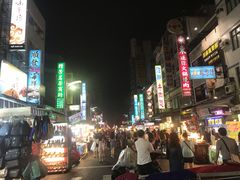 -六合夜市