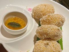 炸虾饼配泰国梅子酱-帕蓝·暹罗料理(大学路店)
