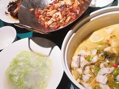 -呷湘厨·鱼汤捞饭·剁椒鱼头·辣椒炒肉(国家会展中心店)