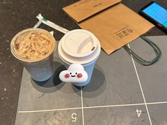 -星巴克(七宝领展广场1F店)