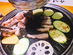 -唯成•韩国炭火烤肉 유성고기