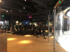 -VLines耀能运动24小时·月付制健身(京广桥店)