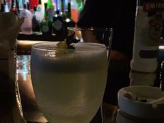 -Whisper Bar 