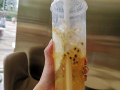 霸气金杯凤梨百香果-奈雪的茶(金地广场店)