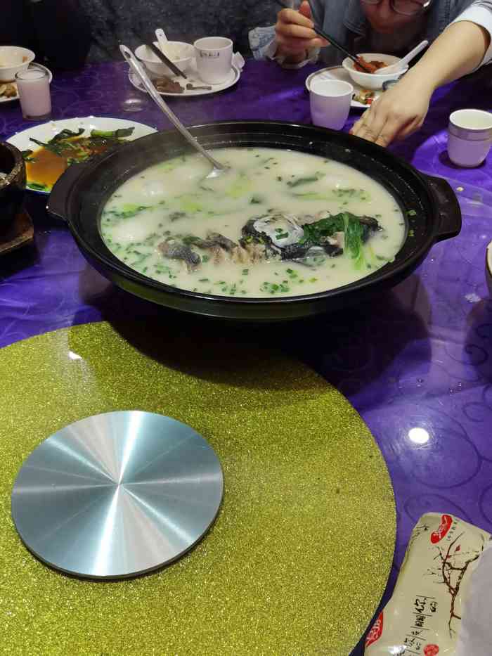 小峰饭店(梅村店)-"之前在其他小峰吃过,味道不错.这次在这家..."-大