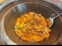 -山河屯铁锅炖·非遗东北菜(南山店)