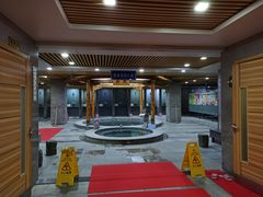 -绿岛汤泉韩式休闲会所