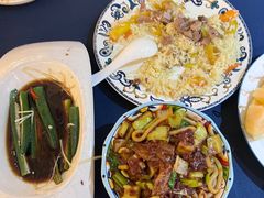 -伊带伊路新疆美食府(呼家楼店)