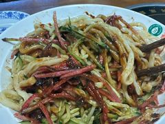 -老天桥酱肉烧饼夹肘子(天桥店)
