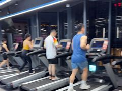 -超鹿运动(五四路恒力城店)